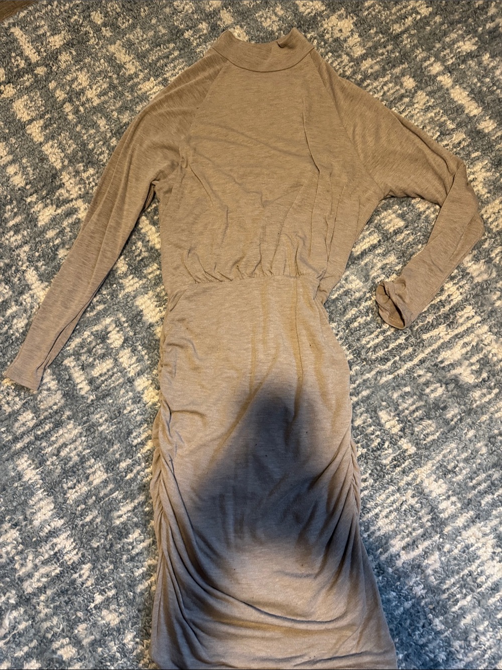 Express Taupe Long-Sleeve Ruched Midi Dress